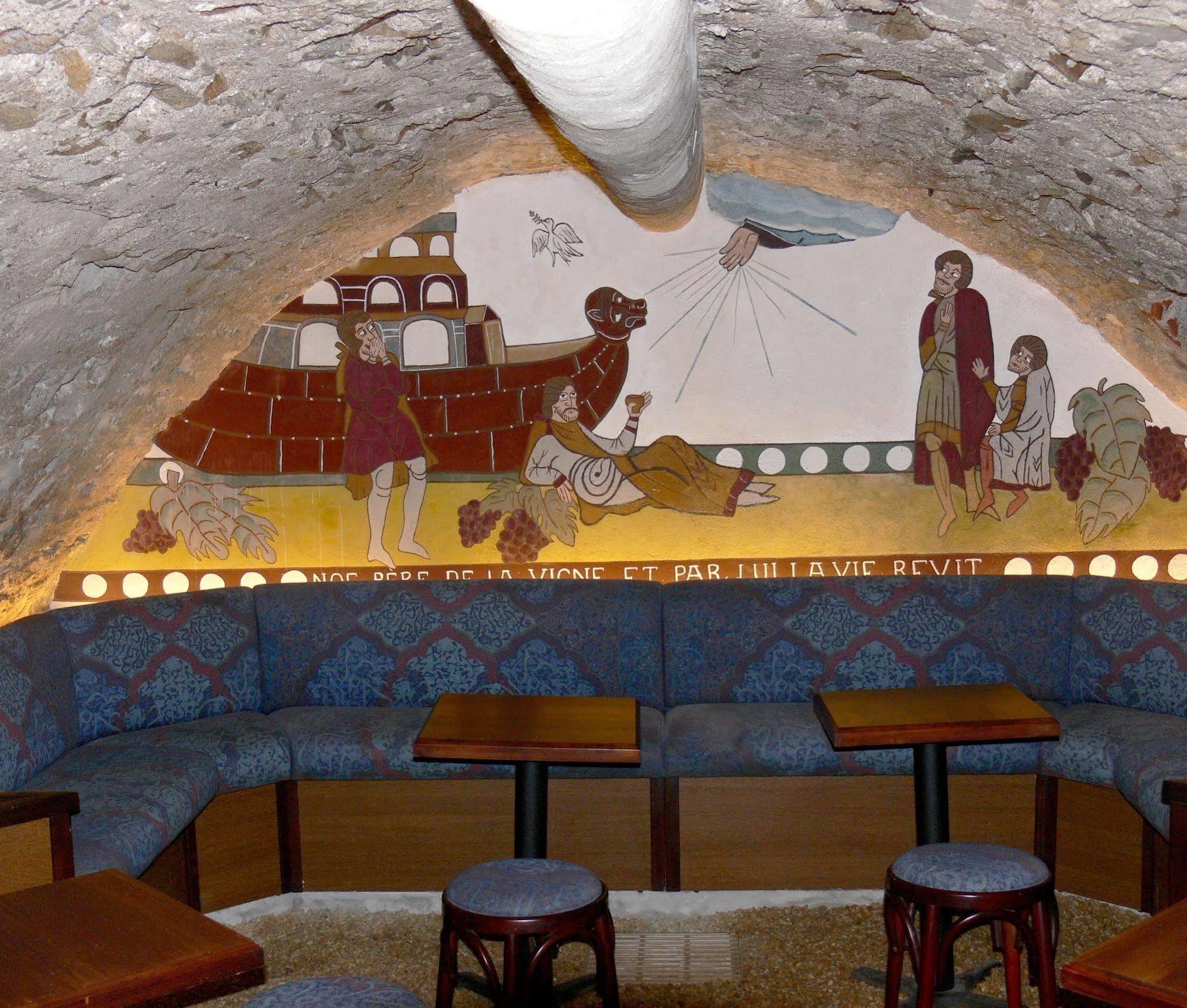 Logis Hotels Le Champalud Restaurant La Citadelle Oree-d'Anjou Экстерьер фото